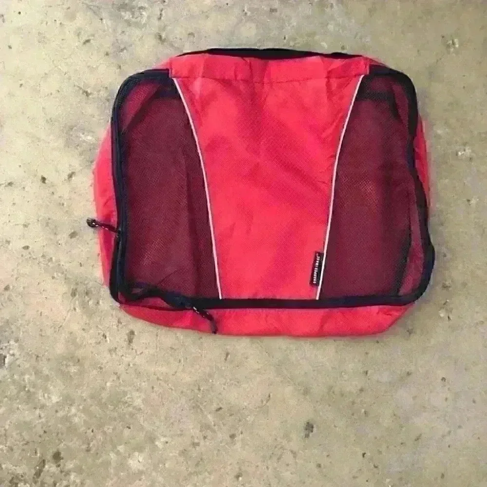 sharper image red travel tote with mesh